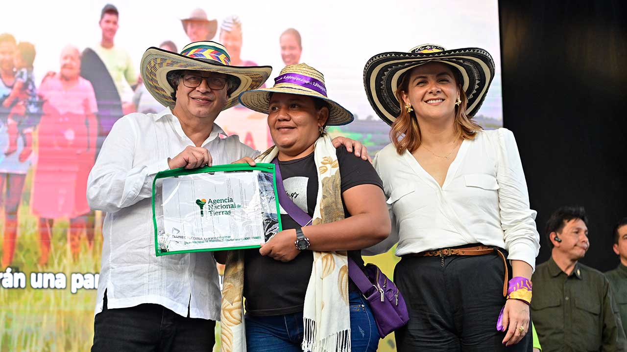 Nuevo Siglo Nuevo Siglo