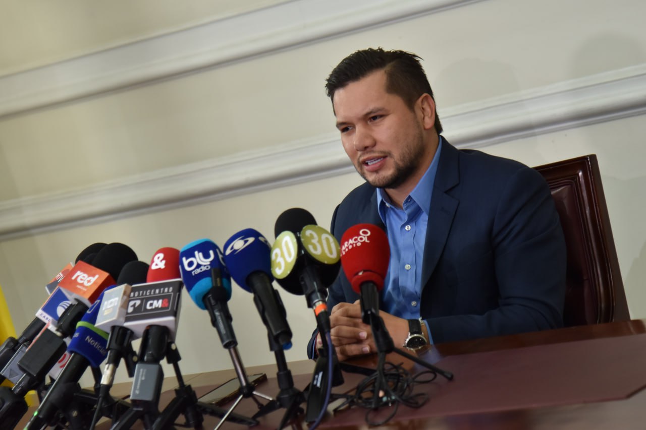 Rueda prensa reforma de salud presidente de Cámara