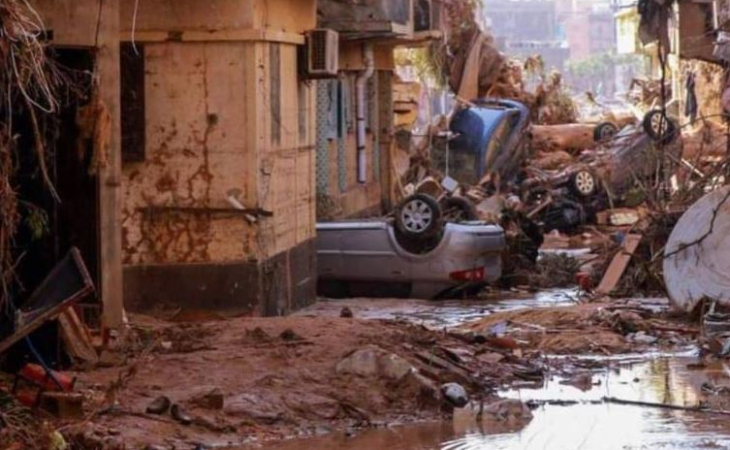 Inundaciones en Libia dejan miles de muertos y 30.000 desplazados Inundaciones en Libia