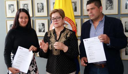 Acuerdo entre DIAN y su sindicato