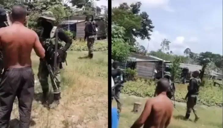 Militares amenazando a campesinos